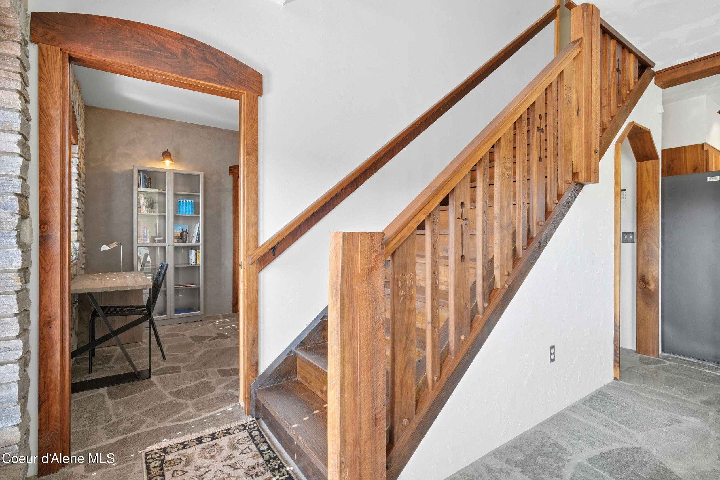 76 Caseys Lane Sandpoint, ID 83864 - Photo 36 of 67 handrail