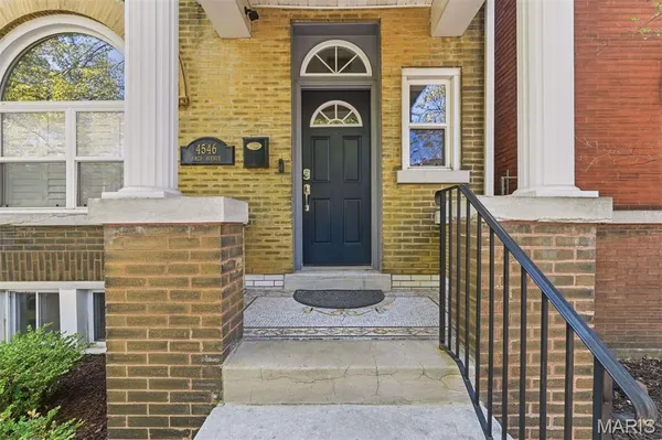 $489,900 | 4546 Arco Avenue, St. Louis, MO 63110