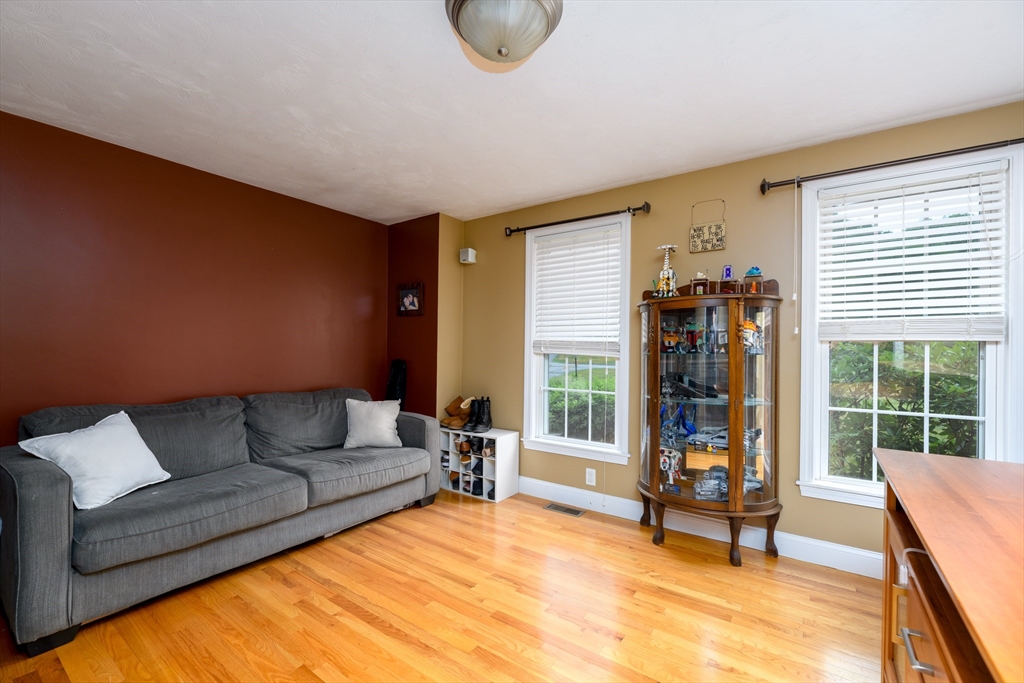 9 Cameron Drive Rutland, MA 01543 - Photo 11 of 30