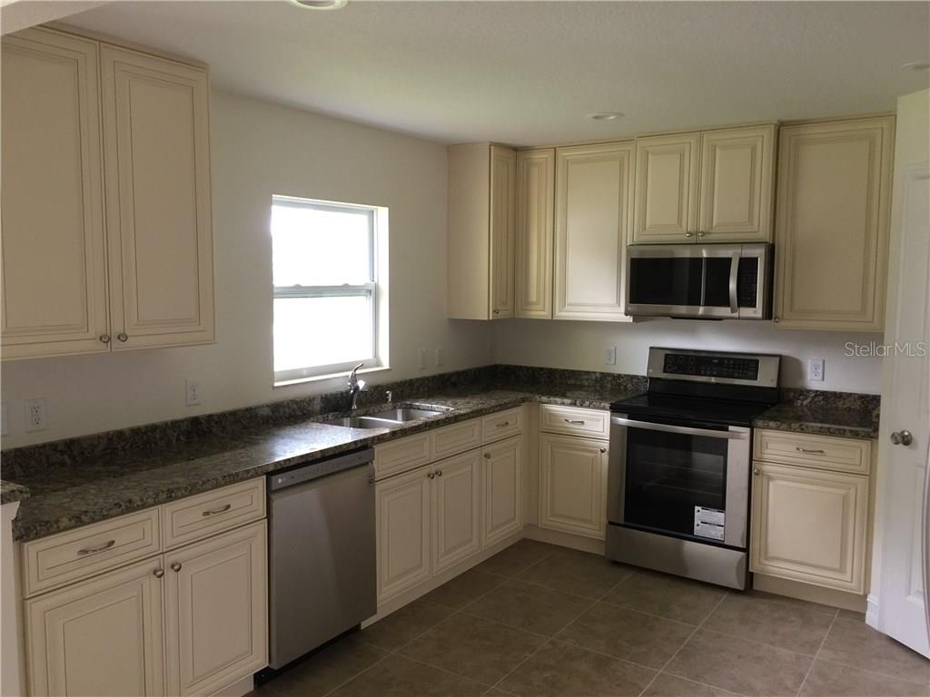1010 Horizon Road Venice, FL 34293 - Photo 4 of 17 Gallery Image 4