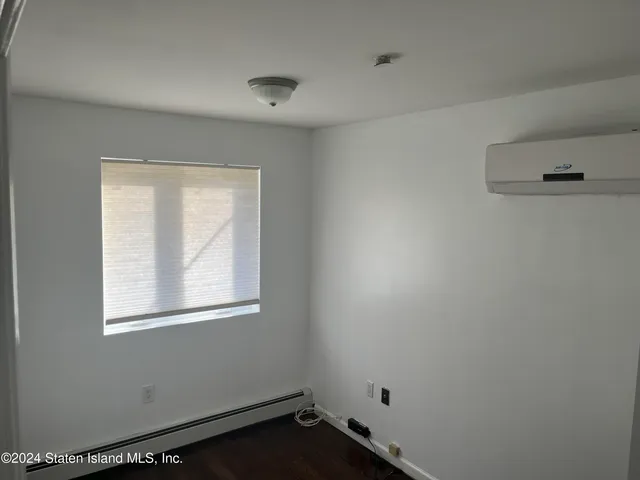 $950,000 | 837 Delafield Avenue, Unit A | West Brighton