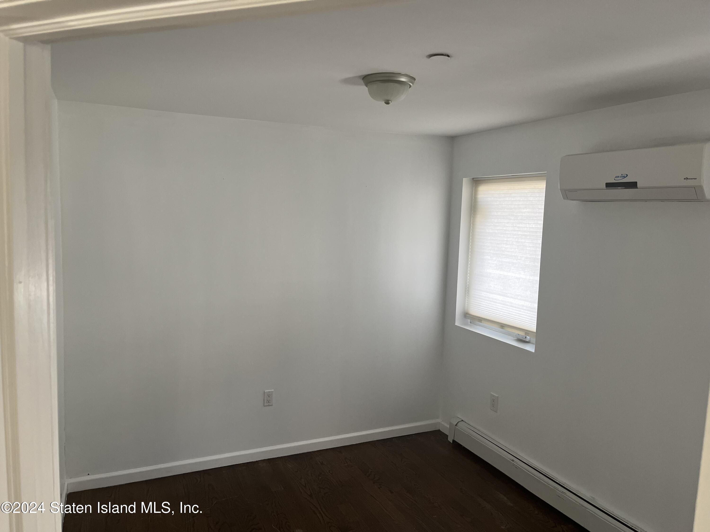 837 Delafield Avenue, Unit A Staten Island, NY 10310 - Photo 18 of 31 IMG_6661