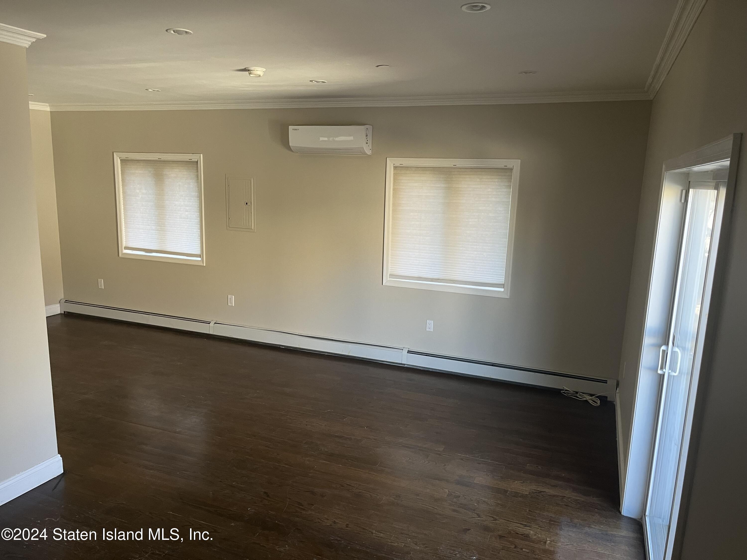 837 Delafield Avenue, Unit A Staten Island, NY 10310 - Photo 21 of 31 IMG_6657