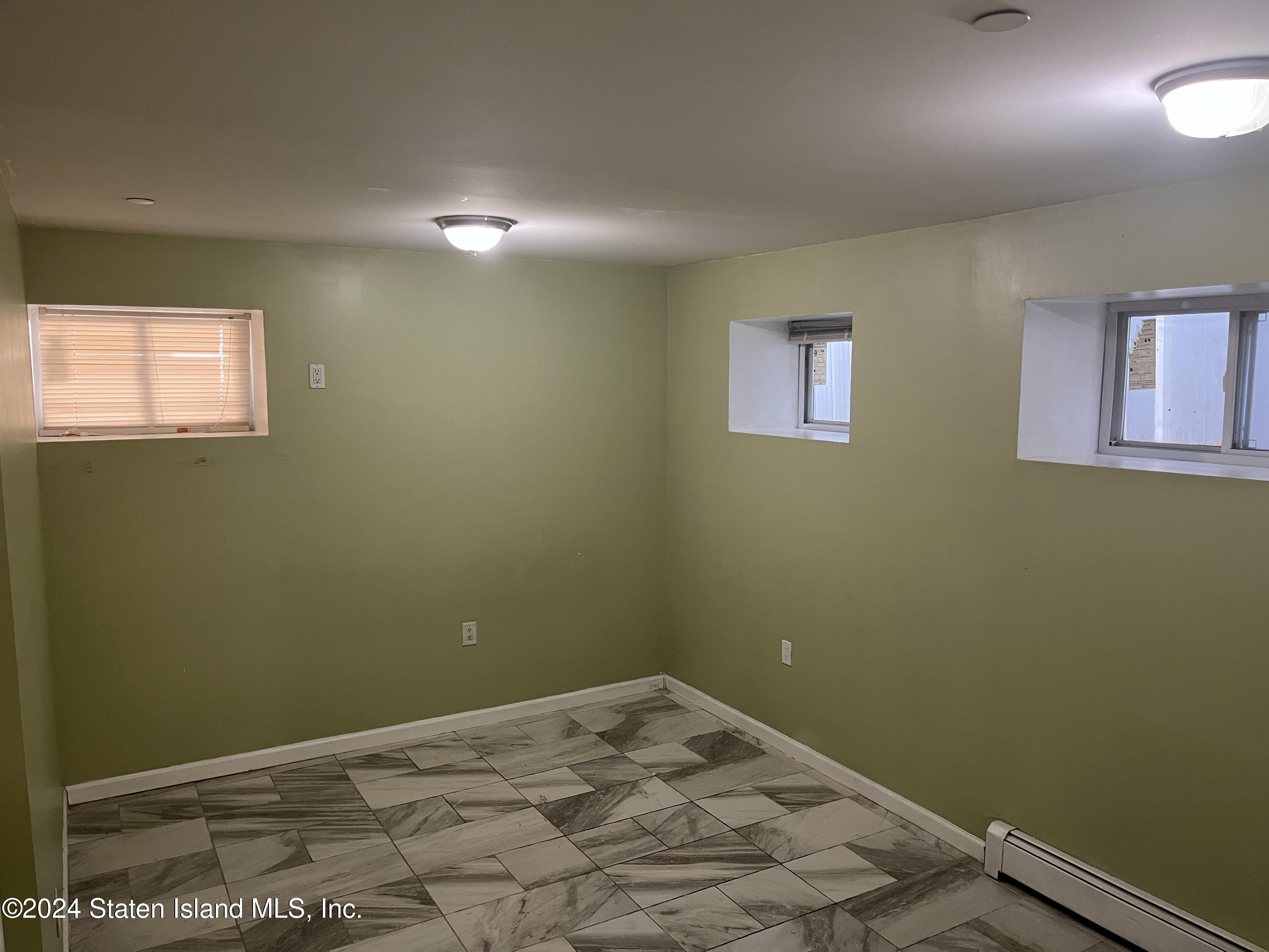 837 Delafield Avenue, Unit A Staten Island, NY 10310 - Photo 23 of 31 IMG_6671