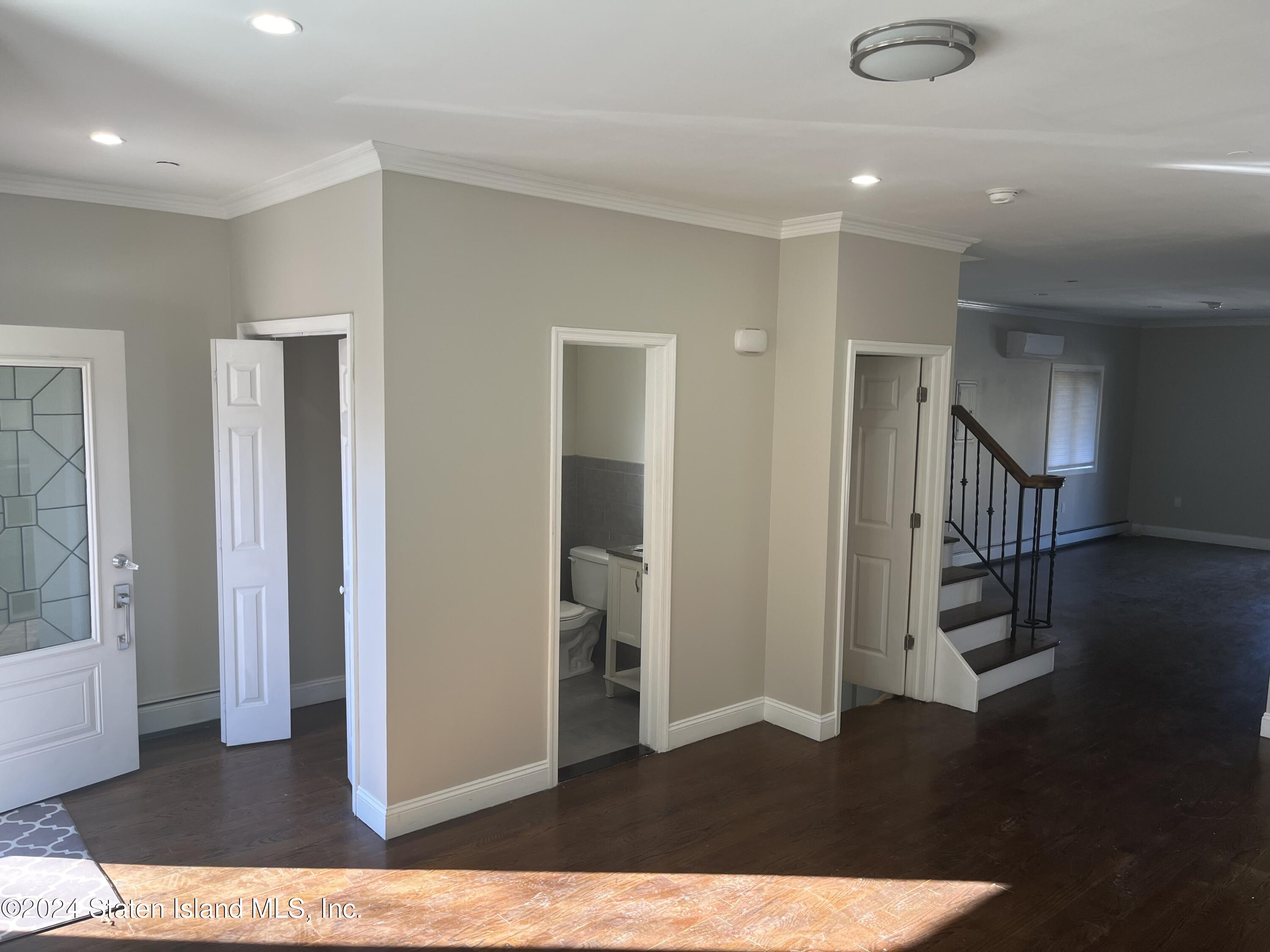 837 Delafield Avenue, Unit A Staten Island, NY 10310 - Photo 28 of 31 IMG_6651