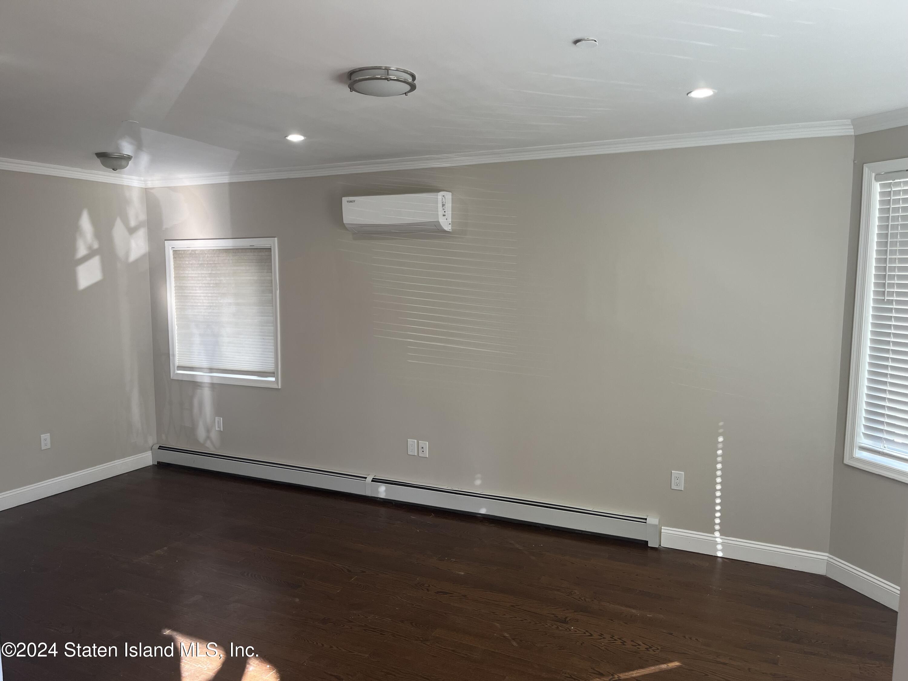 837 Delafield Avenue, Unit A Staten Island, NY 10310 - Photo 29 of 31 IMG_6650