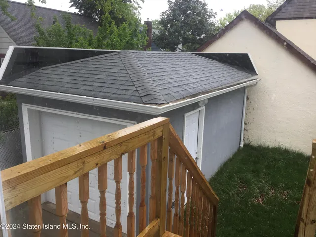 $950,000 | 837 Delafield Avenue, Unit A | West Brighton