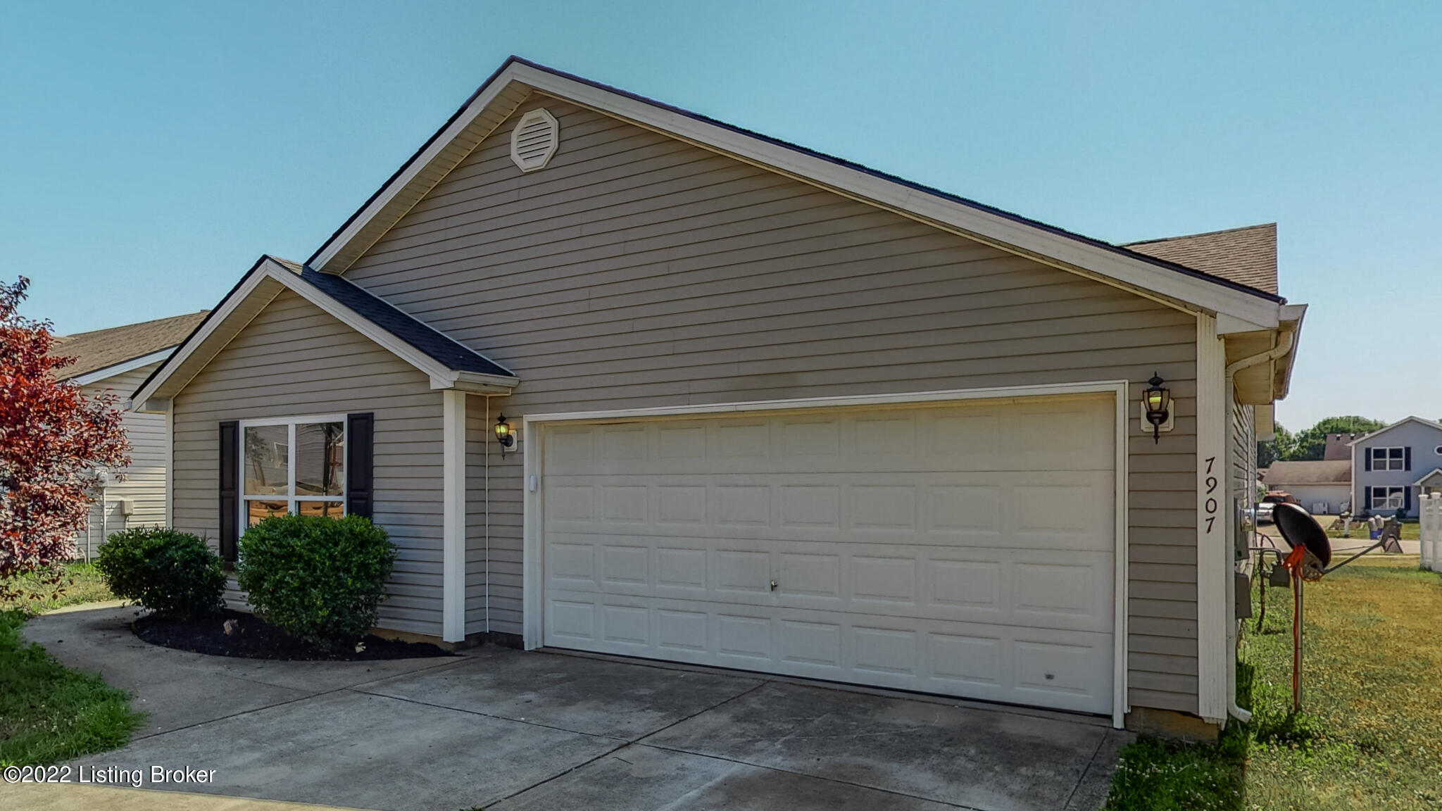 7907 Westbrook Road Louisville, KY 40258 - Photo 2 of 41 7907 Westbrook Rd Louisville KY 40258-36