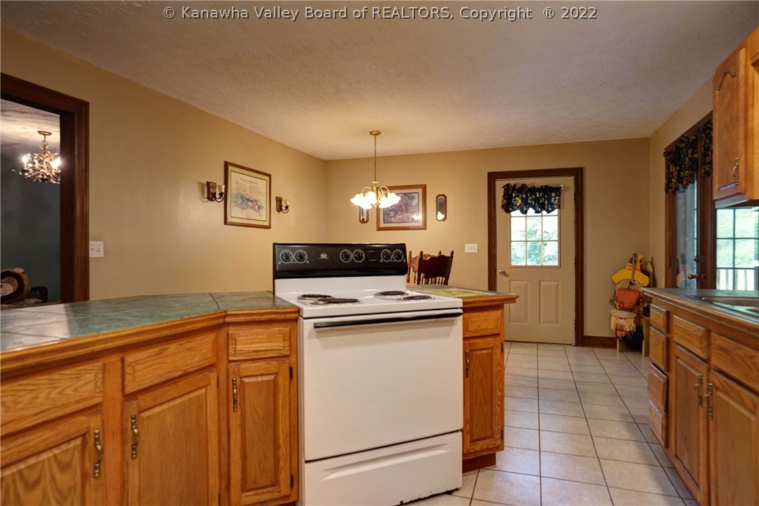 185 Sugartree Road Griffithsville, WV 25521 - Photo 30 of 46 Gallery Image 30