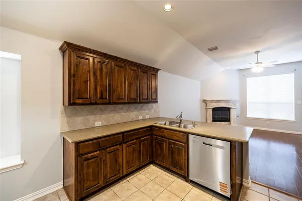 $2,195 | 2709 Lake Ridge Drive, Little Elm, TX 75068