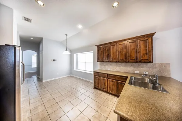 $2,195 | 2709 Lake Ridge Drive, Little Elm, TX 75068