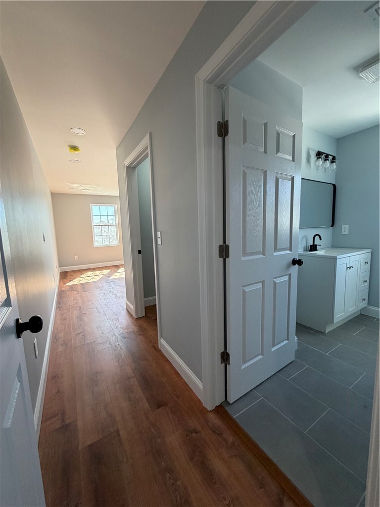 362 Kenyon Avenue Pawtucket, RI 02861 - Photo 11 of 21