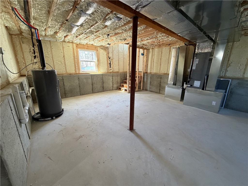 362 Kenyon Avenue Pawtucket, RI 02861 - Photo 20 of 21
