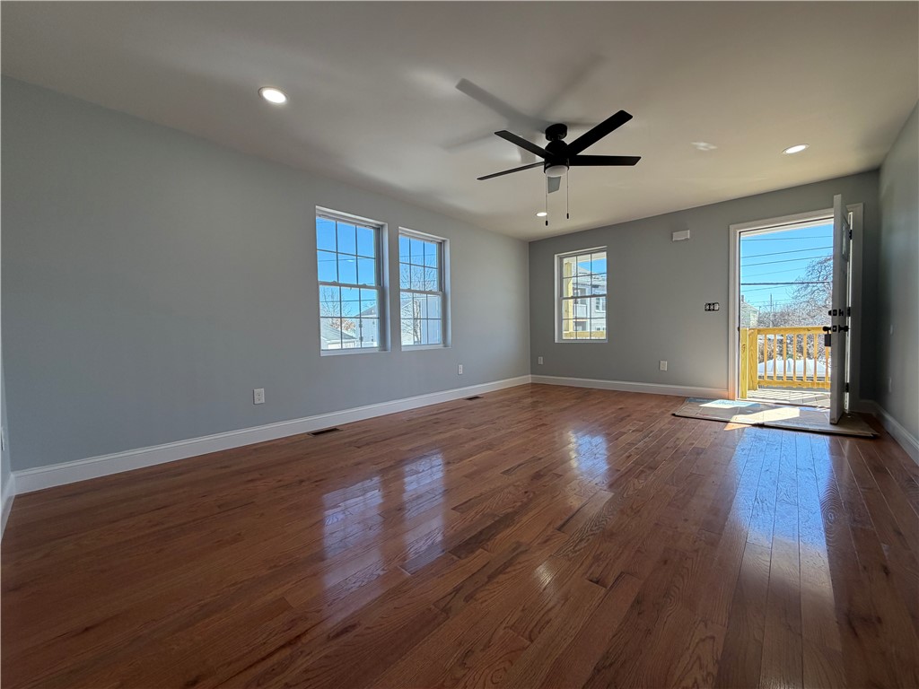 362 Kenyon Avenue Pawtucket, RI 02861 - Photo 3 of 21