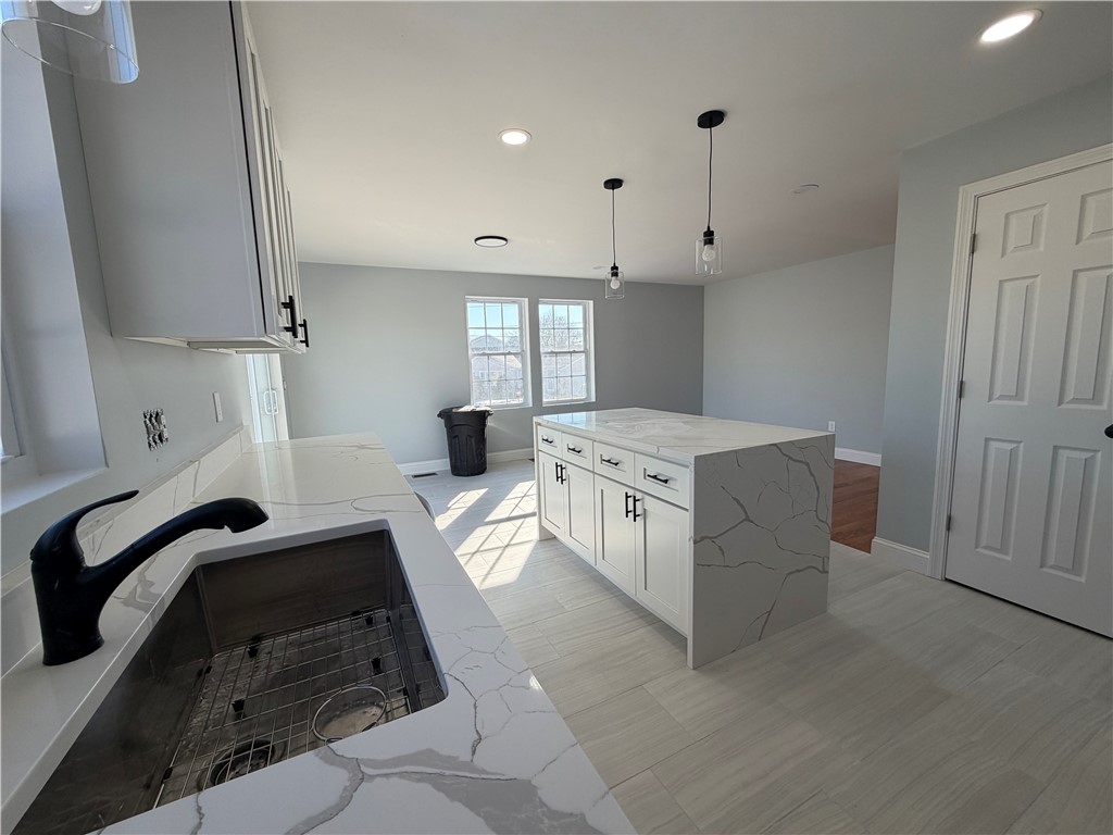 362 Kenyon Avenue Pawtucket, RI 02861 - Photo 4 of 21