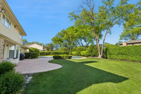 $995,000 | 2445 Vicki Lane, Northbrook, IL 60062