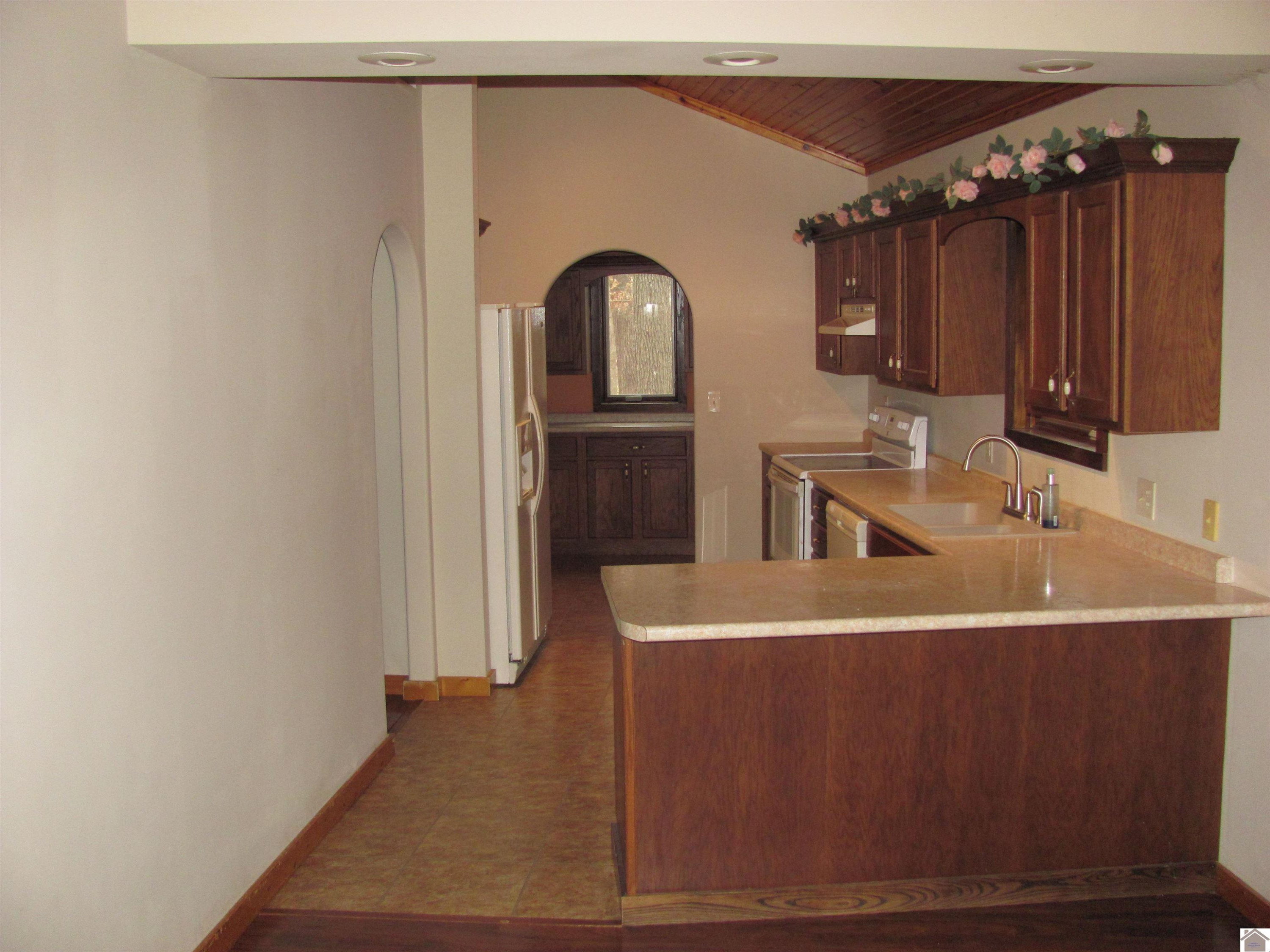 523 Crowder Road Mayfield, KY 42066 - Photo 8 of 34 Photo 8