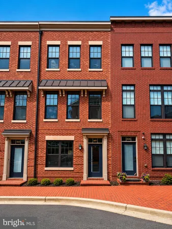 $729,000 | 441 Haupt Square Southeast, Leesburg, VA 20175