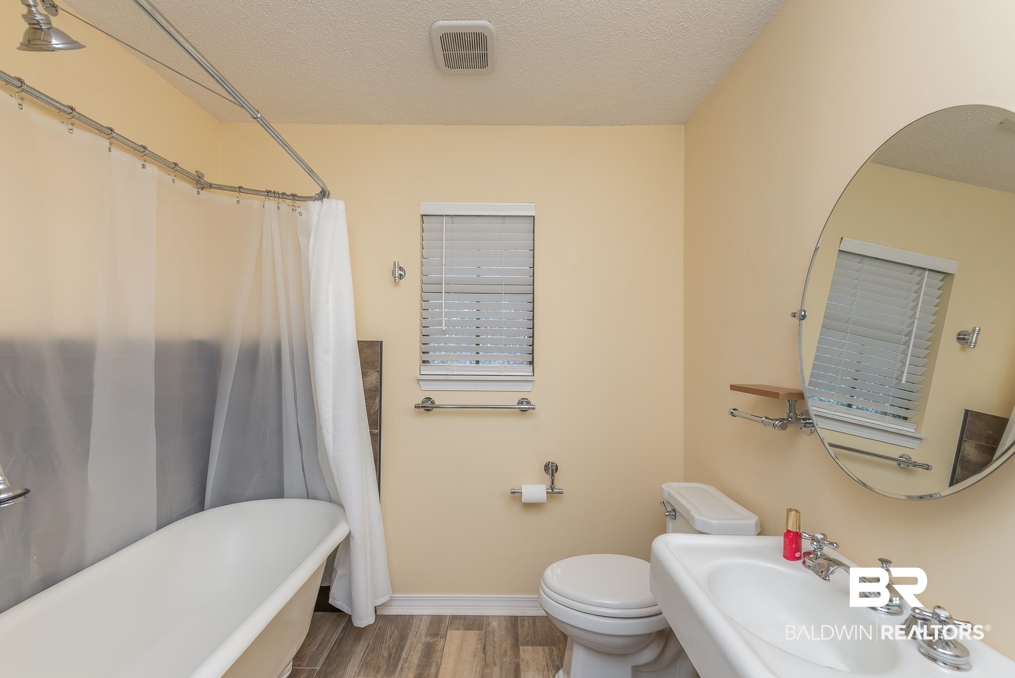 405 West Fern Avenue Foley, AL 36535 - Photo 22 of 42 Hall Bath