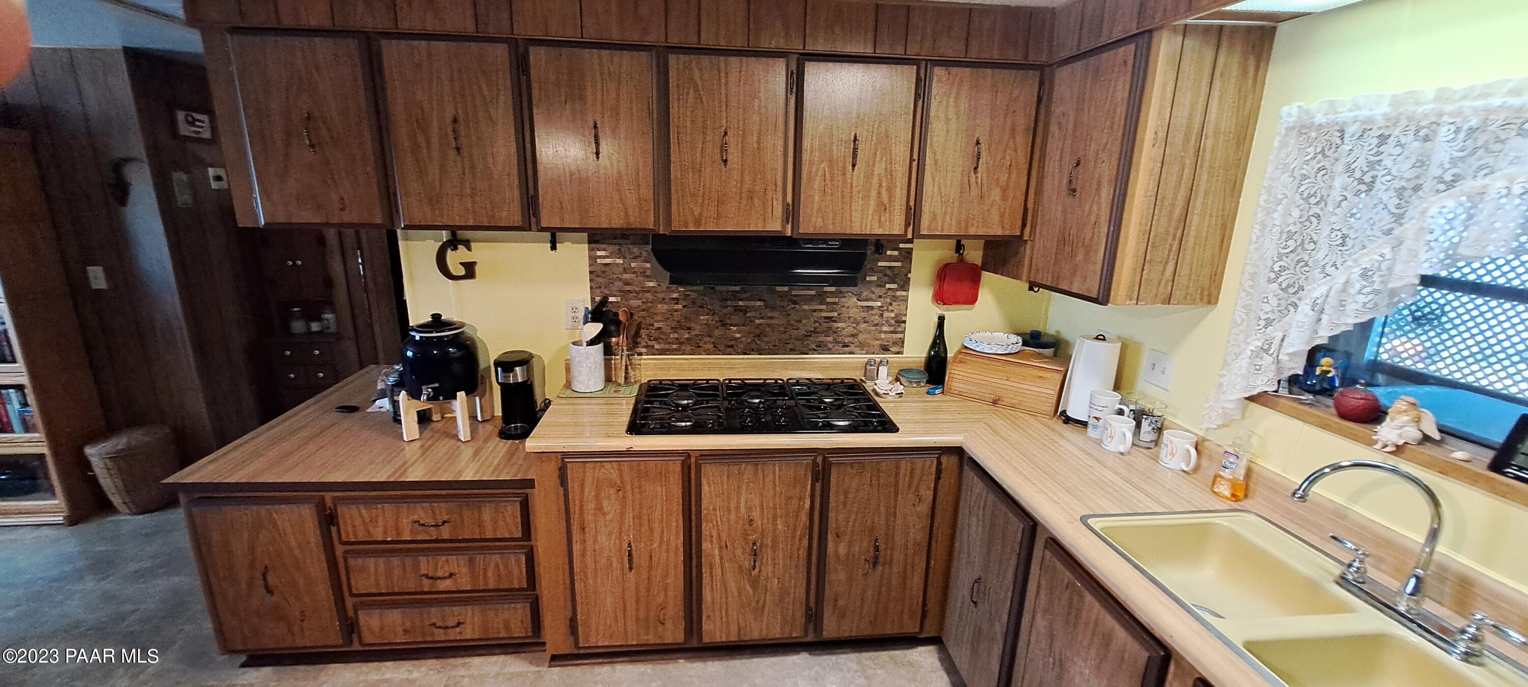 17302 East Trails End Road Mayer, AZ 86333 - Photo 7 of 33 20230706_165154