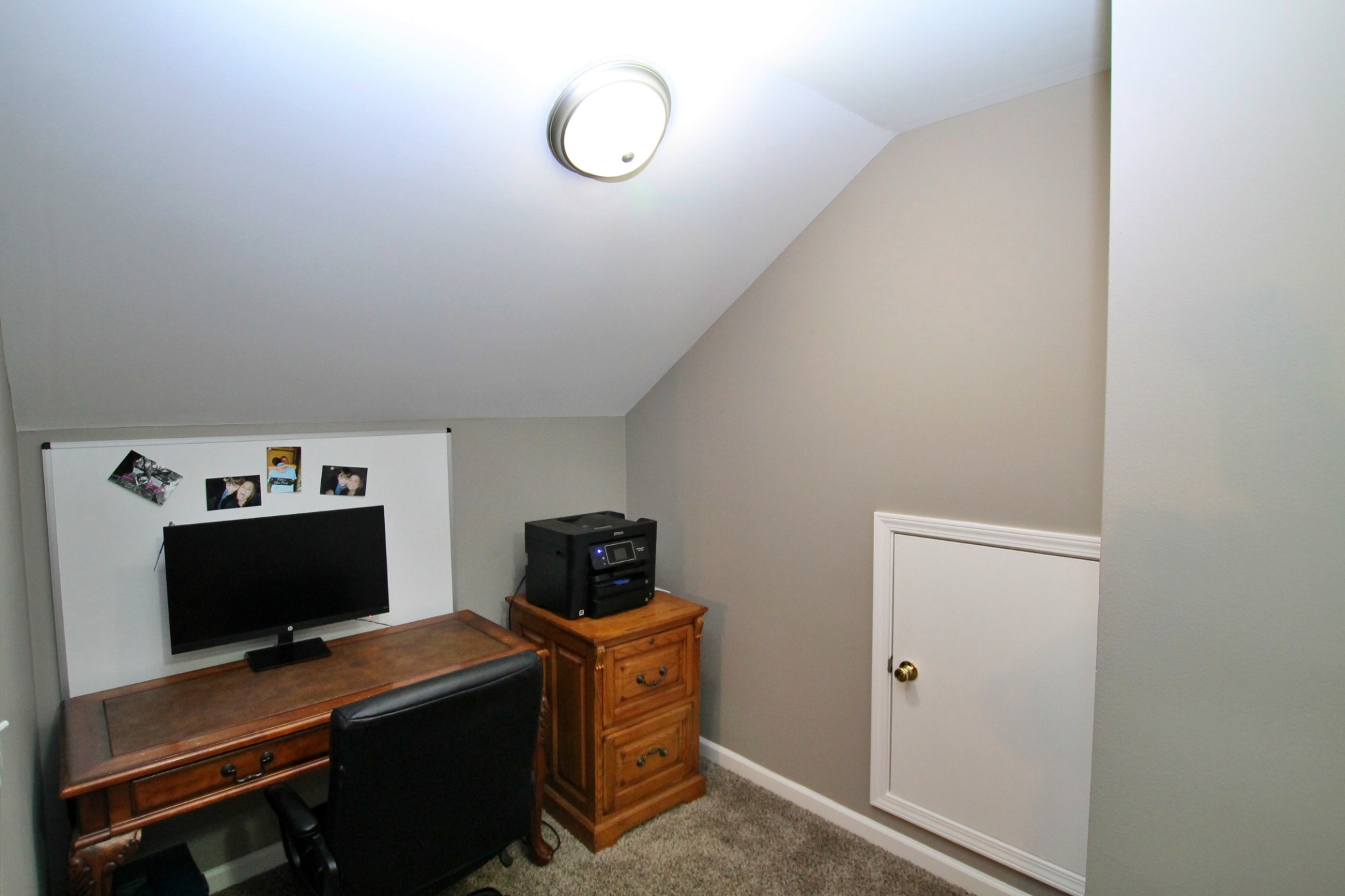 8005 New Chapel Road Springfield, TN 37172 - Photo 24 of 28 a view of a workspace with furniture