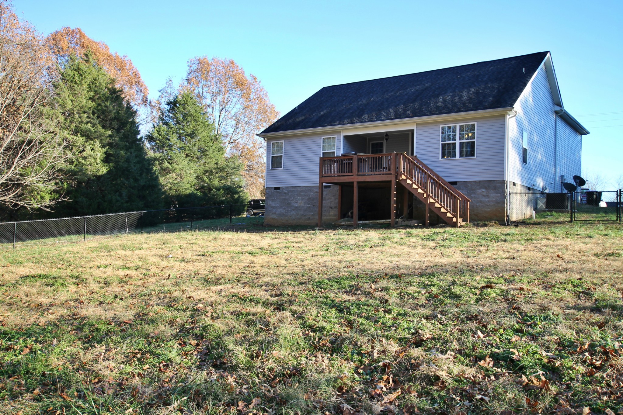 8005 New Chapel Road Springfield, TN 37172 - Photo 25 of 28 a house that has a tree in front of it