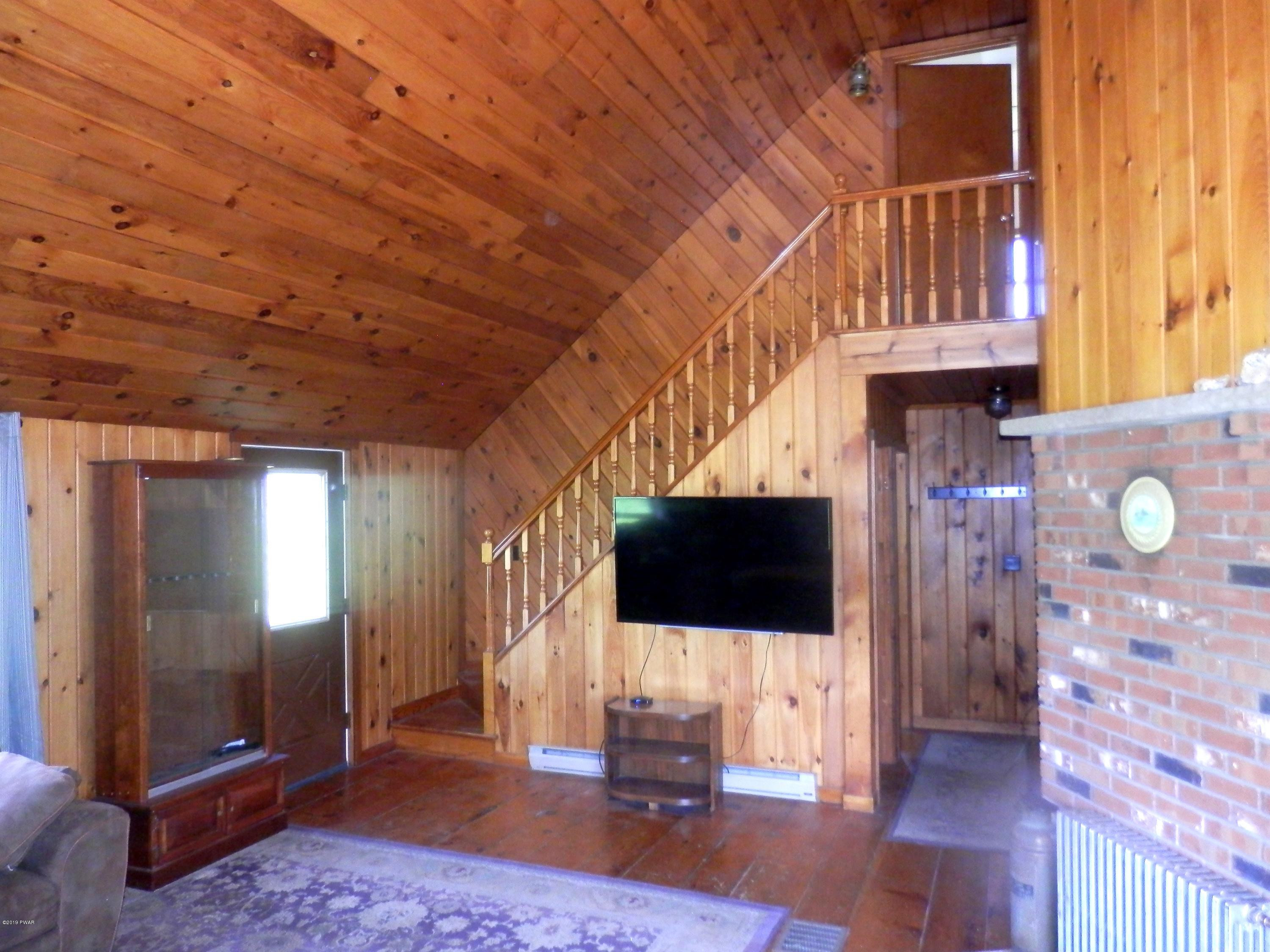 182 Cribbs Road Pleasant Mount, PA 18453 - Photo 16 of 39 P6070103