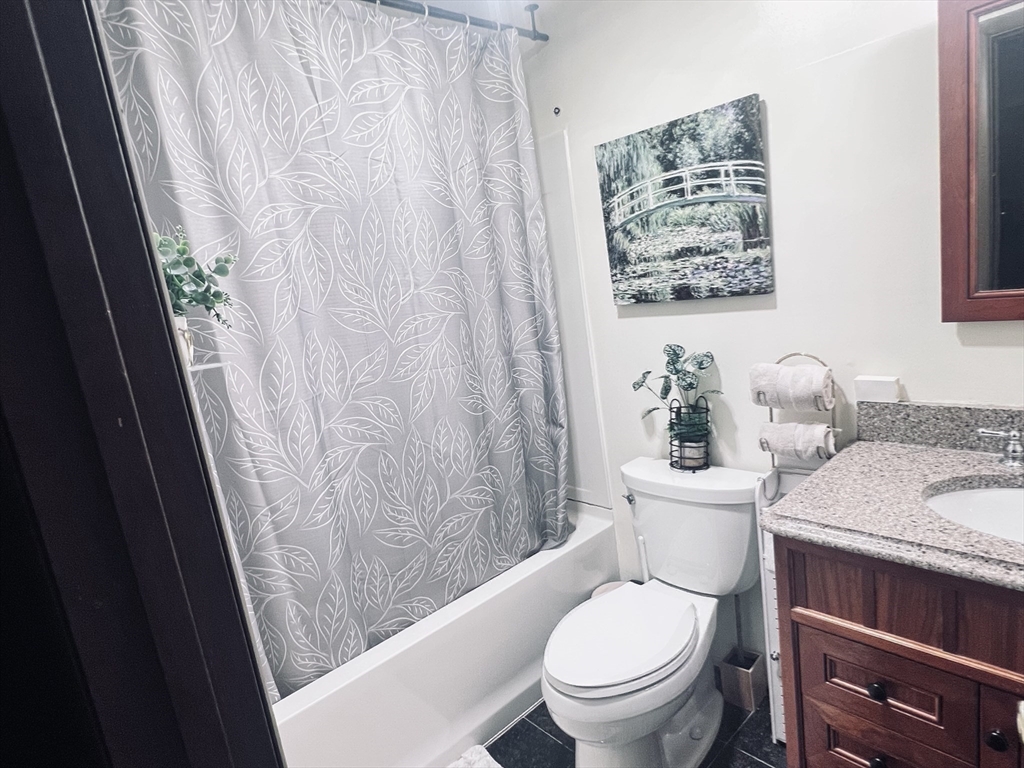 35 Berlin Street, Unit 11 Clinton, MA 01510 - Photo 8 of 16 Gallery Image 8