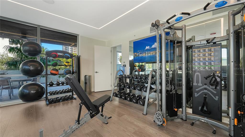 111 Golden Gate Point, Unit 602 Sarasota, FL 34236 - Photo 36 of 58