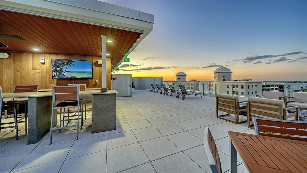 111 Golden Gate Point, Unit 602 Sarasota, FL 34236 - Photo 47 of 48