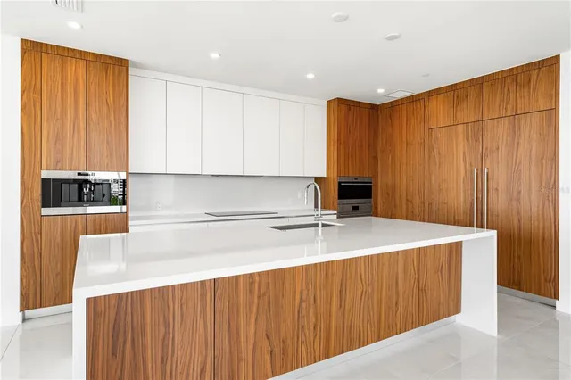 $4,450,000 | 111 Golden Gate Point, Unit 602, Sarasota, FL 34236