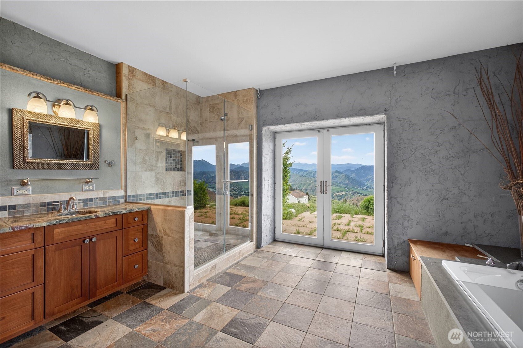 6600 Coyote Ridge Road Cashmere, WA 98815 - Photo 19 of 39