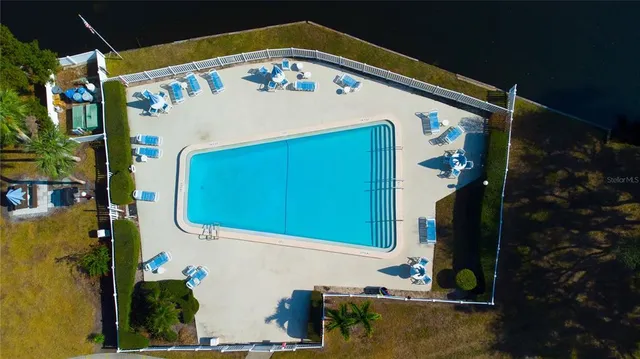 $155,000 | 14130 Rosemary Lane, Unit 4211, Largo, FL 33774