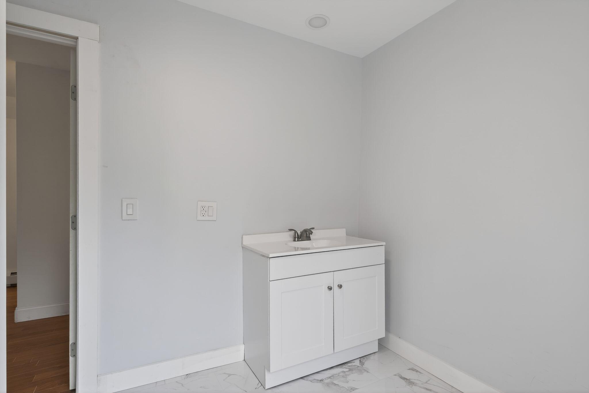 27 Bradford Road Wiscasset, ME 04578 - Photo 21 of 24 27_Bradford_Rd_080