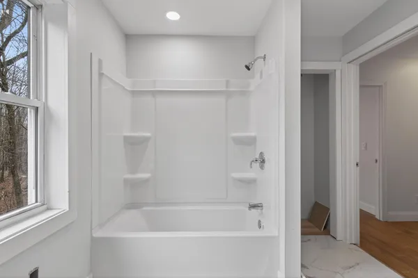 $329,900 | 27 Bradford Road, Wiscasset, ME 04578