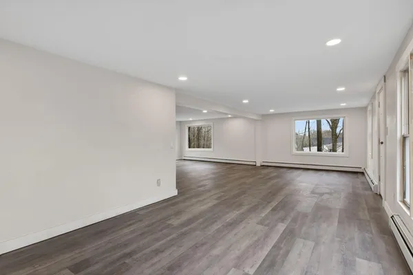 $329,900 | 27 Bradford Road, Wiscasset, ME 04578