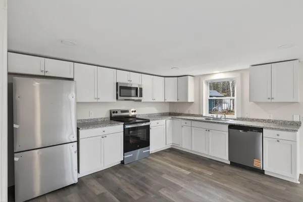 $329,900 | 27 Bradford Road, Wiscasset, ME 04578