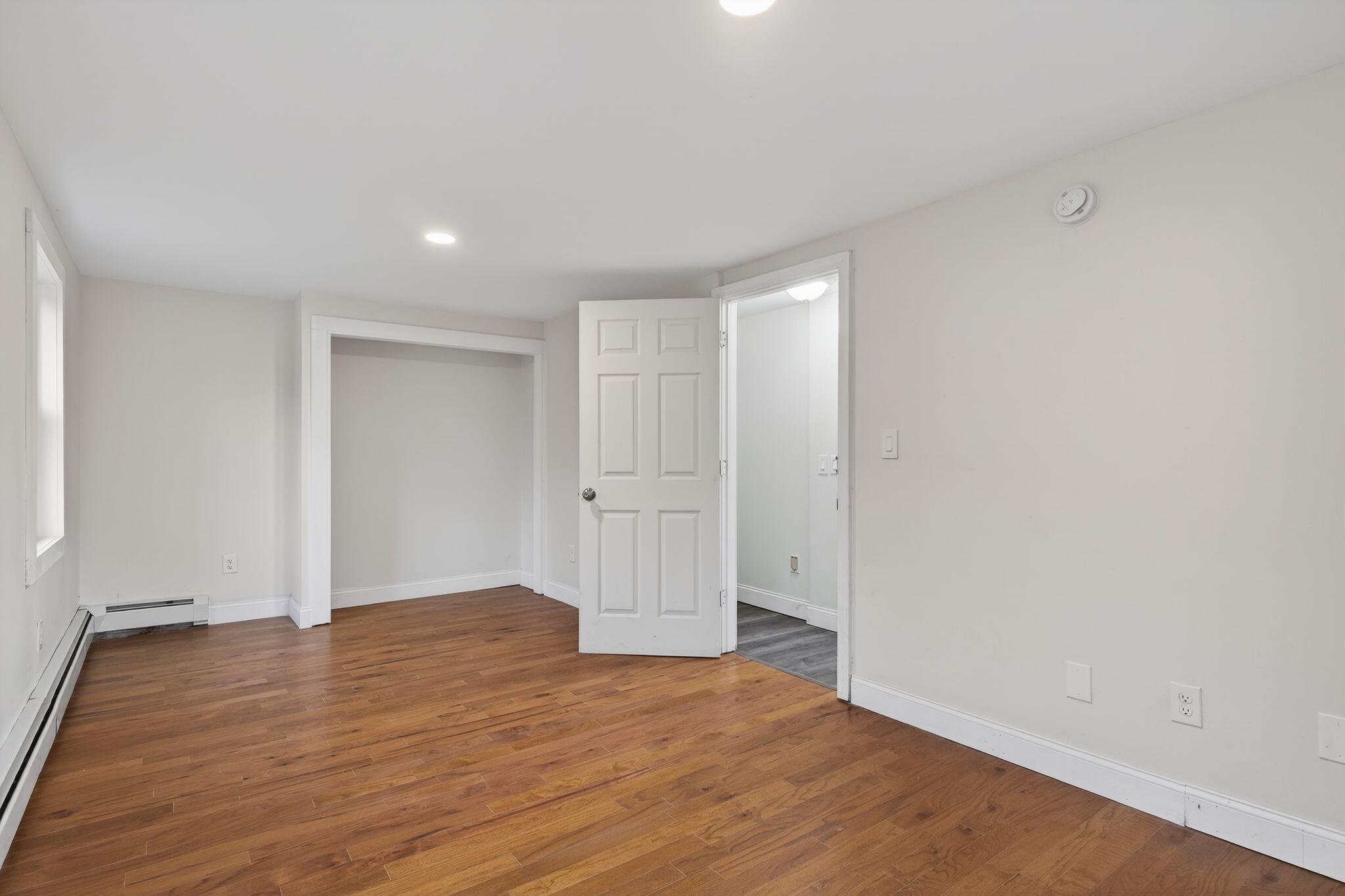 27 Bradford Road Wiscasset, ME 04578 - Photo 9 of 24 27_Bradford_Rd_044