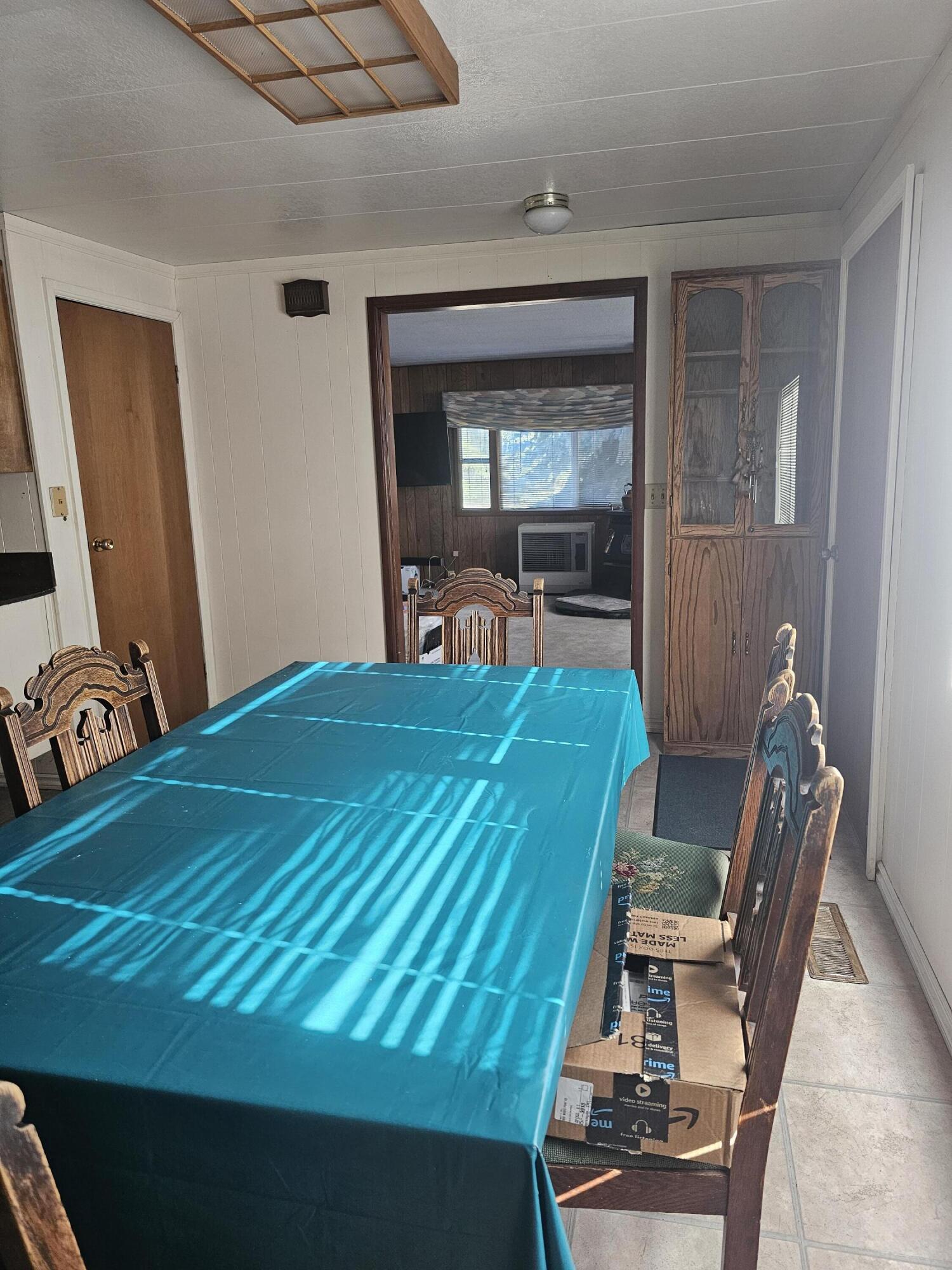 39550 Modoc Point Road Chiloquin, OR 97624 - Photo 28 of 29 Dining Room