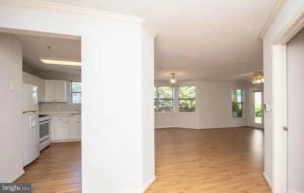 $2,800 | 44096 Natalie Terrace, Unit 101, Ashburn, VA 20147