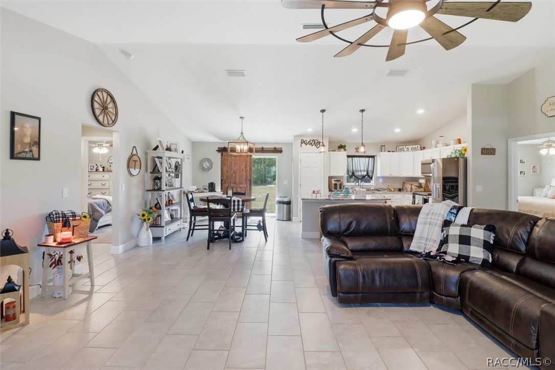 9615 Southwest 40th Terrace Ocala, FL 34476 - Photo 16 of 43