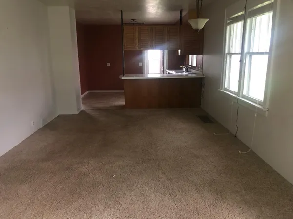 $70,300 | 806 Grant Avenue, Eveleth, MN 55734