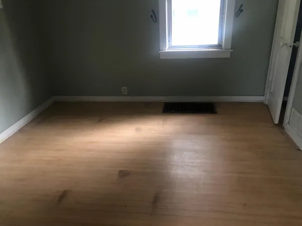 $70,300 | 806 Grant Avenue, Eveleth, MN 55734