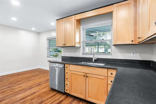 $2,500 | 516 Baxter Street, Orlando, FL 32806