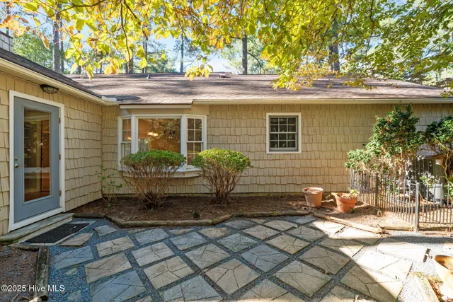 $495,000 | 4 White Birch Lane, Pinehurst, NC 28374