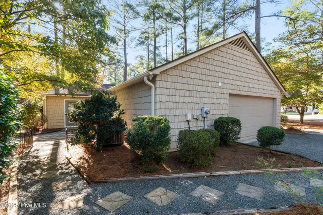 $495,000 | 4 White Birch Lane, Pinehurst, NC 28374