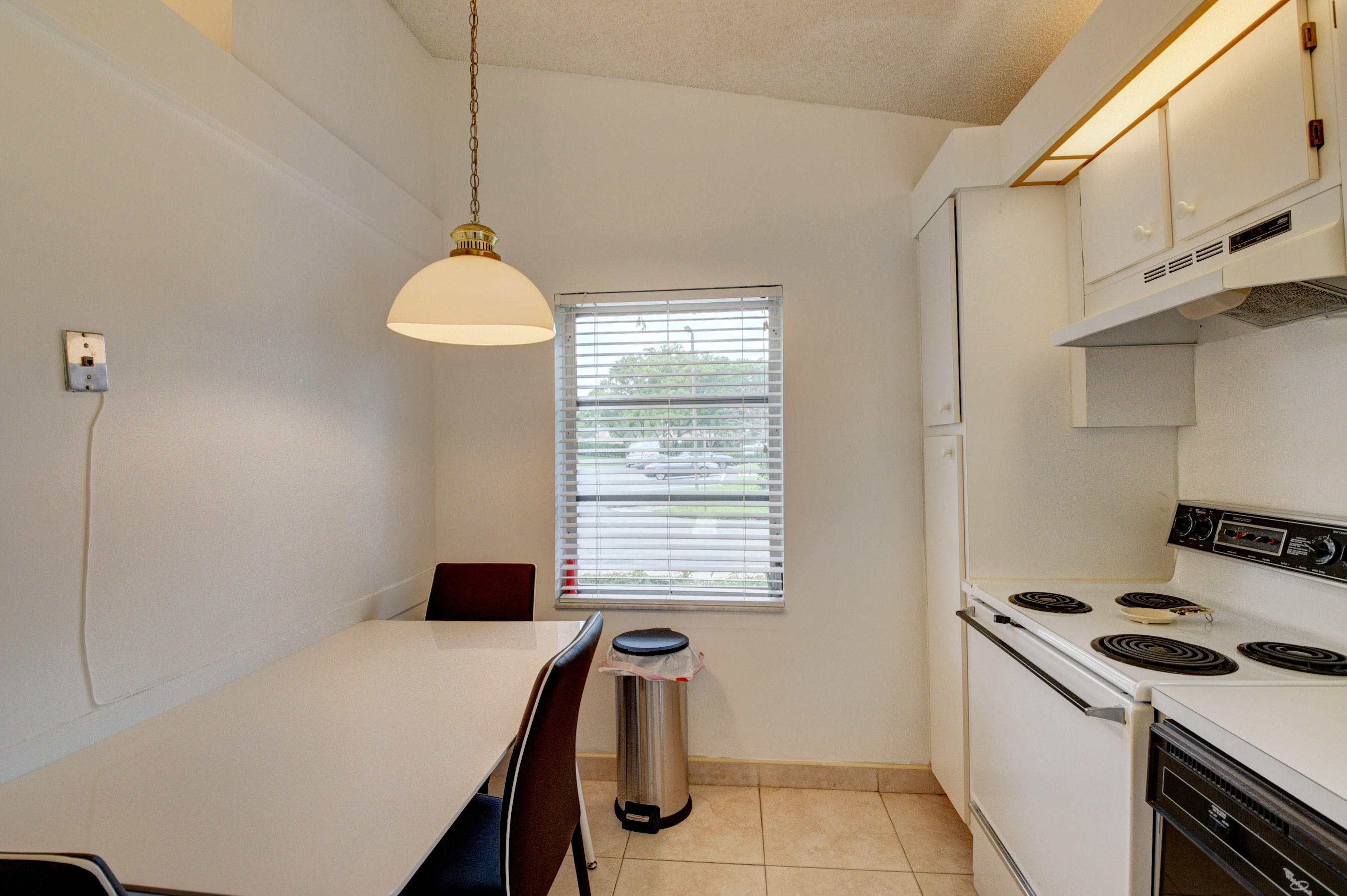8665 Flamingo Drive, Unit C Boca Raton, FL 33496 - Photo 12 of 35 23_dsc_9540_1_2_3_4