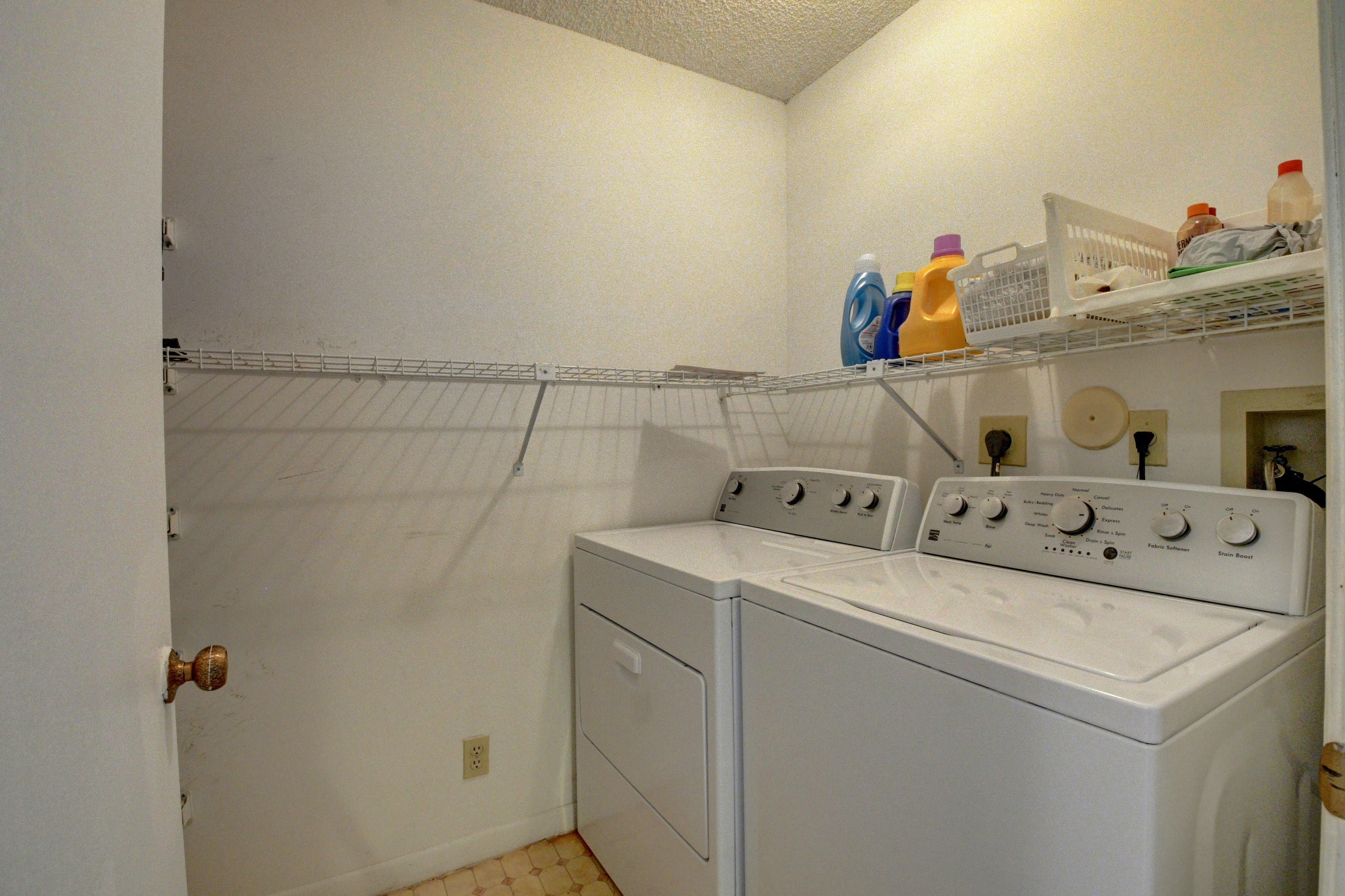 8665 Flamingo Drive, Unit C Boca Raton, FL 33496 - Photo 21 of 35 32_dsc_9590_1_2_3_4