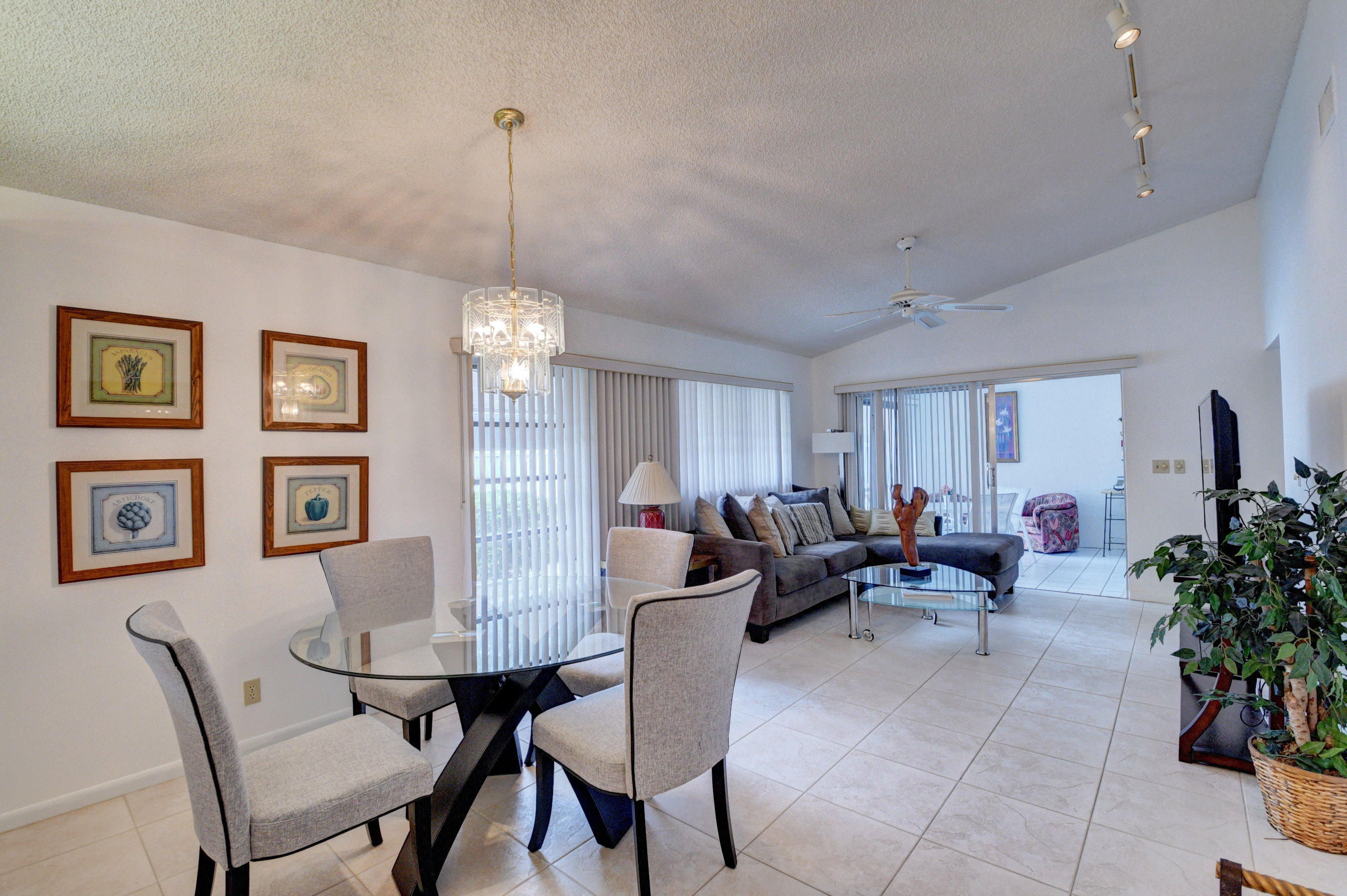 8665 Flamingo Drive, Unit C Boca Raton, FL 33496 - Photo 4 of 35 15_dsc_9500_1_2_3_4