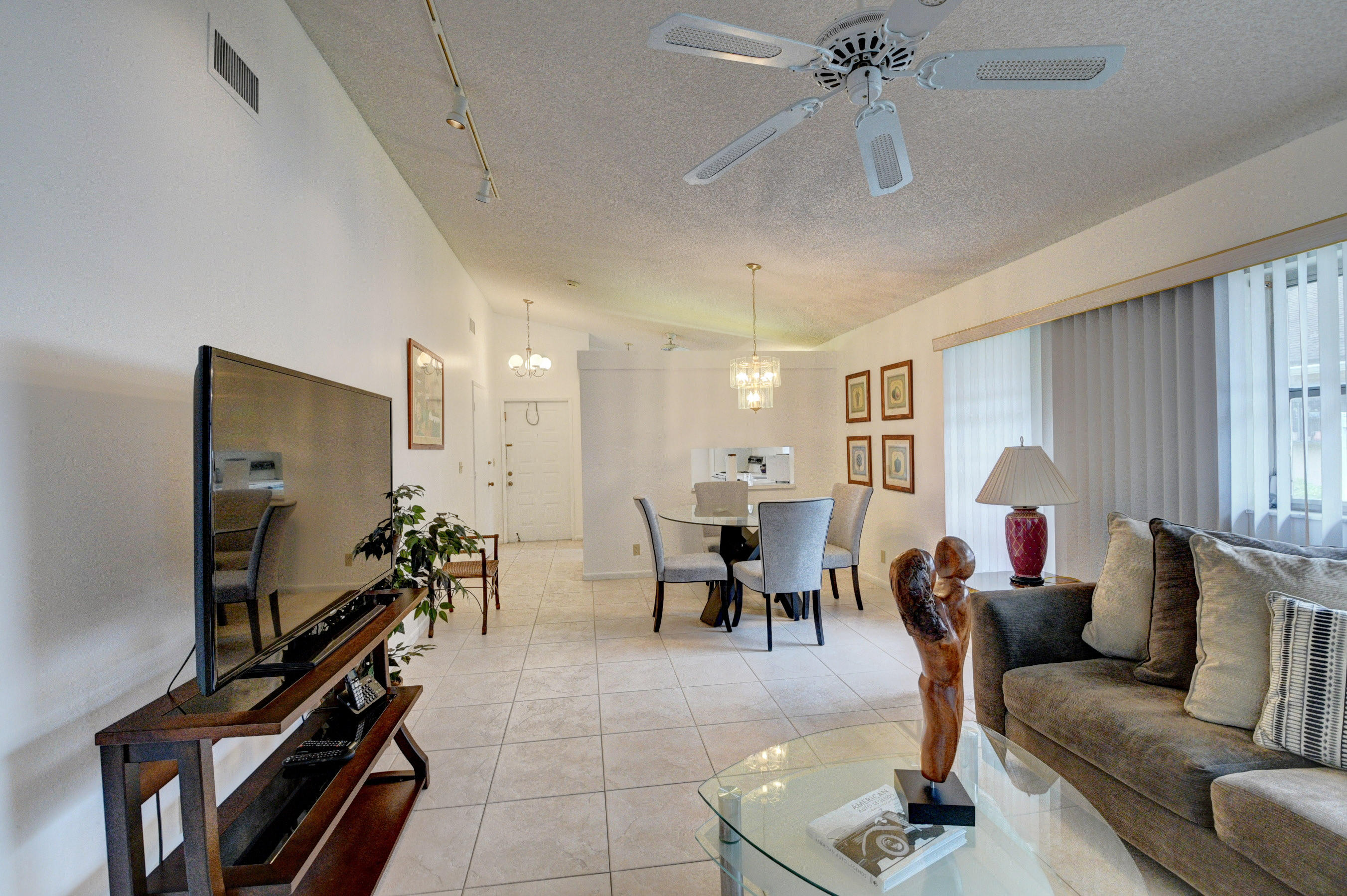 8665 Flamingo Drive, Unit C Boca Raton, FL 33496 - Photo 10 of 35 21_dsc_9530_1_2_3_4